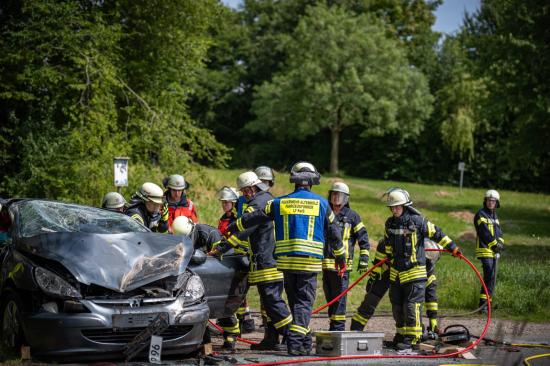 Bild - Gemeinsame Alarmübung der Feuerwehren Surendorf, Krusendorf, Altenholz und Knoop