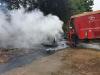 Bild - Landwirtschaftliche Zugmaschine geht in Flammen auf