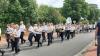 Bild - Gelungener Auftakt: Marschmusikgruppe des Kreisfeuerwehrverbands rettet Vogelschießen in Westerrönfeld