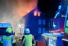 Bild - Dachstuhlbrand in Hohenwestedt - 80 Helfer im Einsatz
