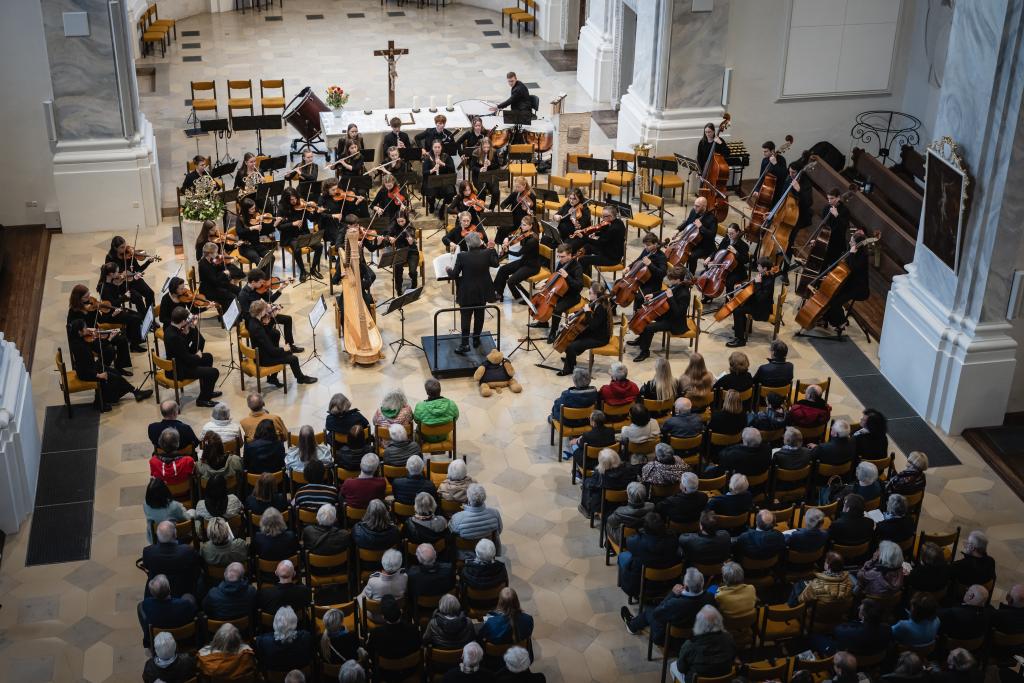 CELEBRATIONS - JUNGE PHILHARMONIE OSTWÜRTTEMBERG